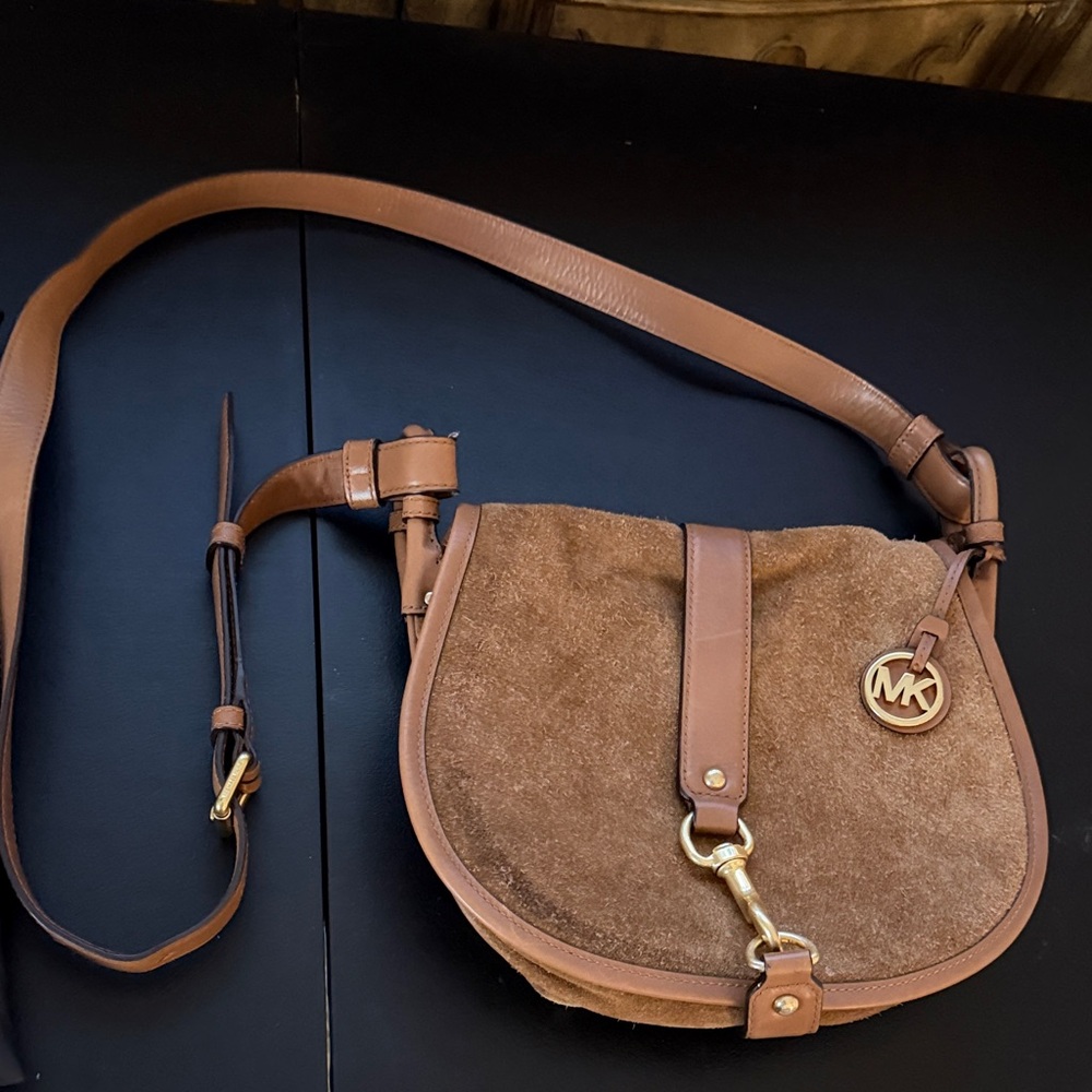 Michael Kors Tan Suede Crossbody Bag - Picture 2 of 12